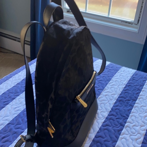 Michael Kors black backpack - Picture 2 of 7
